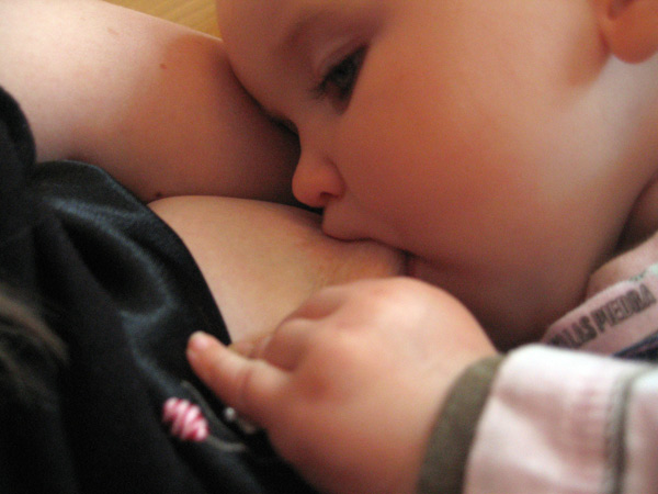 Descubrimiento de nuevos beneficios de la lactancia materna