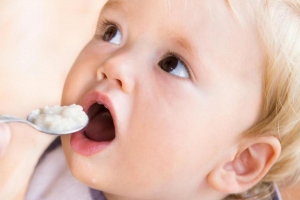 Alimentación para bebés de 6 a 12 meses