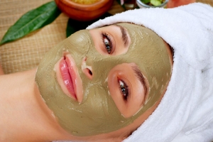 Máscara de arcilla verde